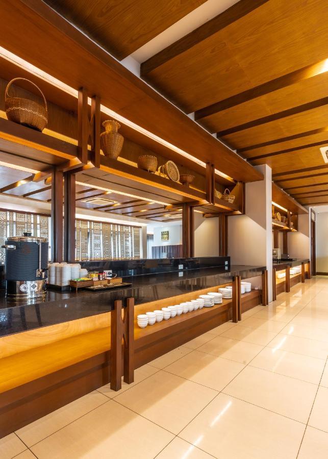 Grand Hotel Вьентьян Экстерьер фото